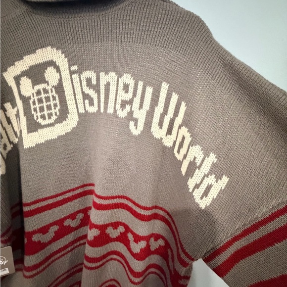 NWT Disney Men's Beige and Red Zip-Up Sweater - Picture 6 of 13